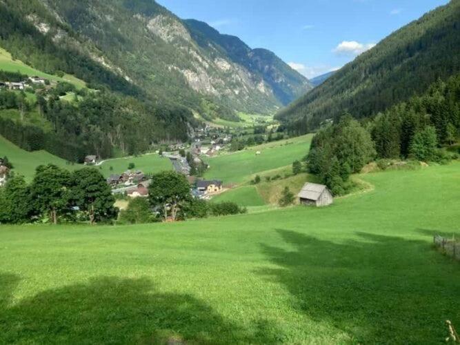 Large Detached Holiday Home In Muhr Exteriér fotografie