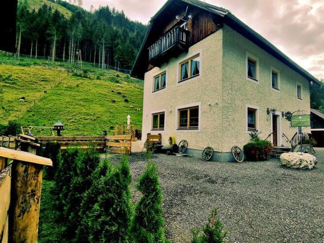 Large Detached Holiday Home In Muhr Exteriér fotografie