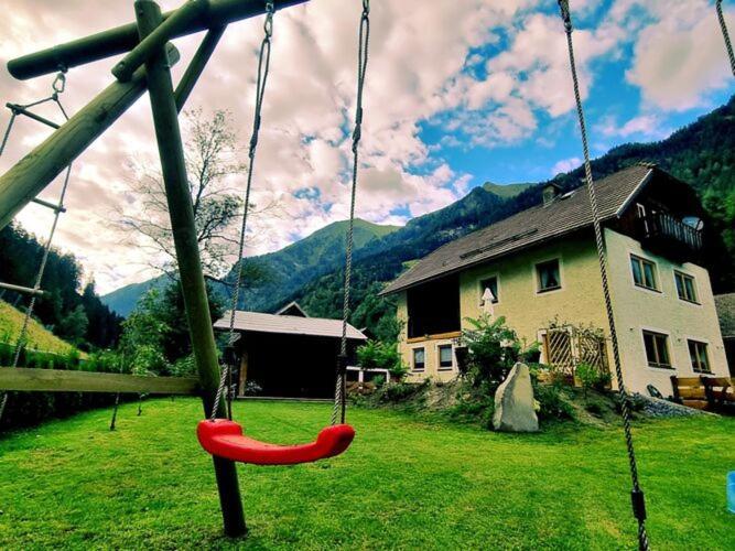 Large Detached Holiday Home In Muhr Exteriér fotografie
